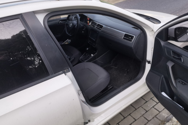 Volkswagen Santana 2017 #27 Volkswagen Santana 2017 car image #27