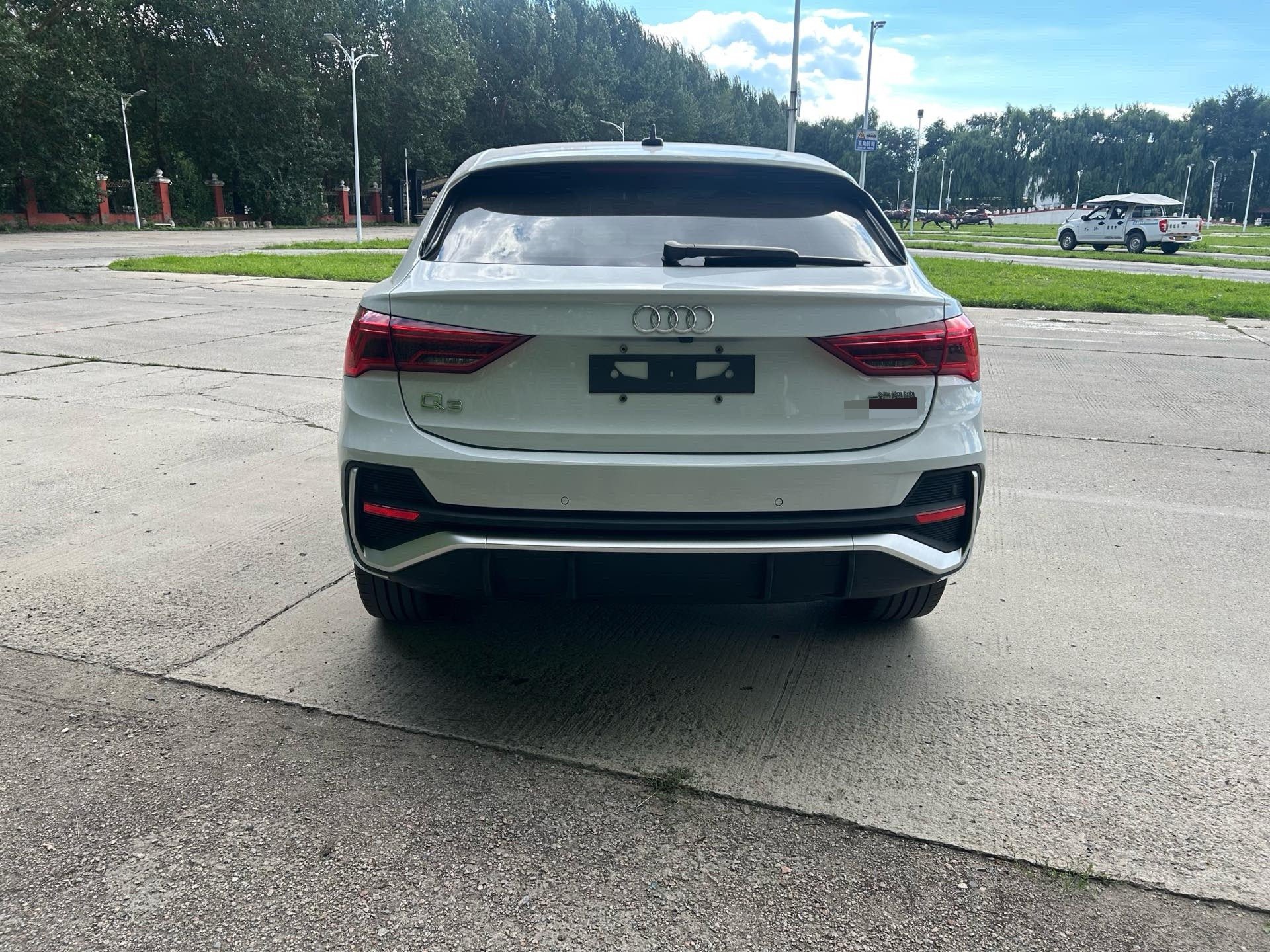 Audi Q3 Sportback 2022 #4 Audi Q3 Sportback 2022 car image #4