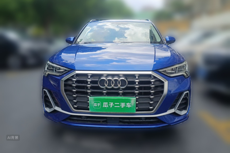 Audi Q3 2020 car image #3