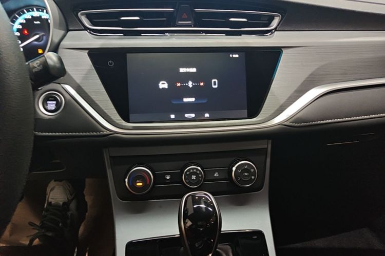 GEELY Emgrand 2022 car image #13
