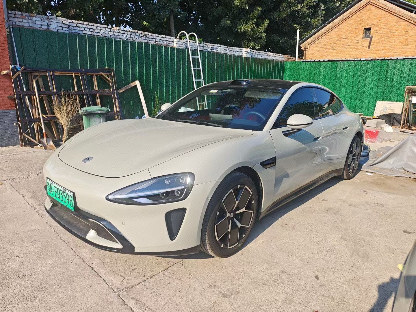 MI SU7 2025 car image 
