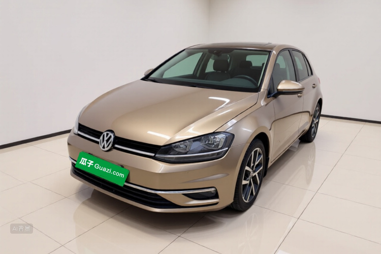 Volkswagen Golf 2020 car image #2