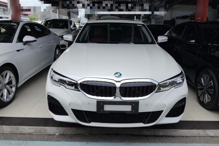 BMW 3 Series 2022 car image #3