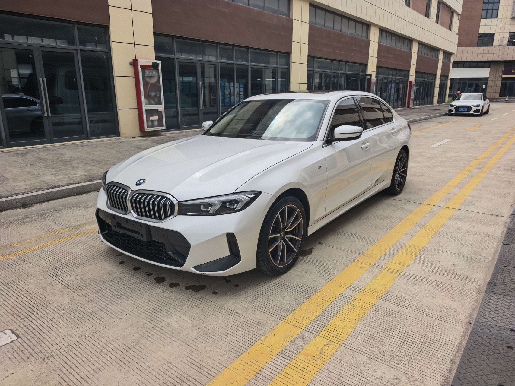 BMW 3 Series 2023 car image 