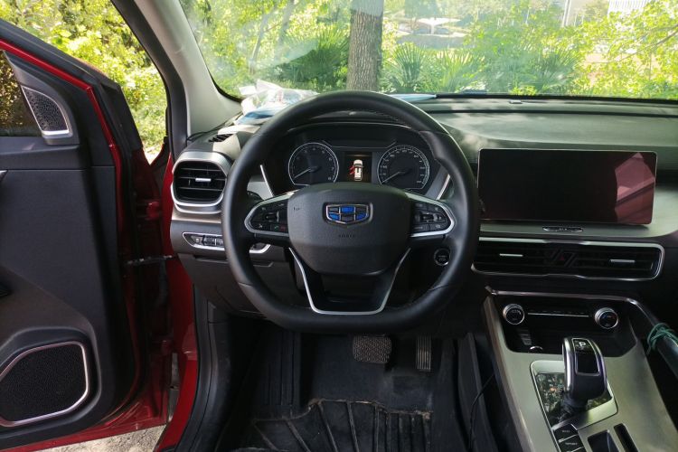 GEELY Coolray 2019 car image #11