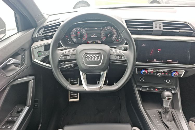 Audi Q3 2023 #12 Audi Q3 2023 car image #12