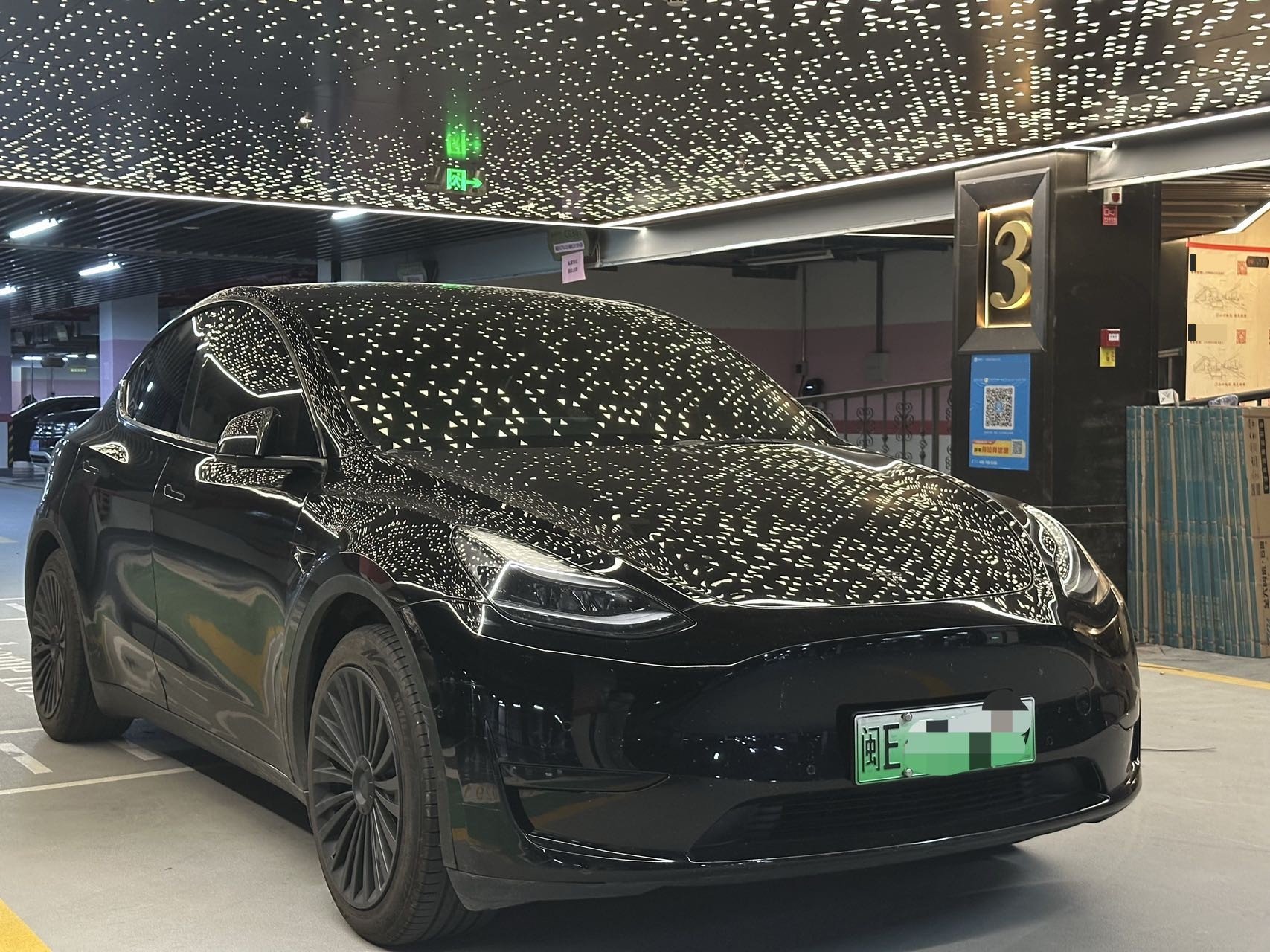 Tesla Model Y 2024 #2 Tesla Model Y 2024 car image #2