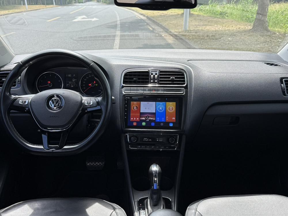 Volkswagen Polo 2015 #11 Volkswagen Polo 2015 car image #11