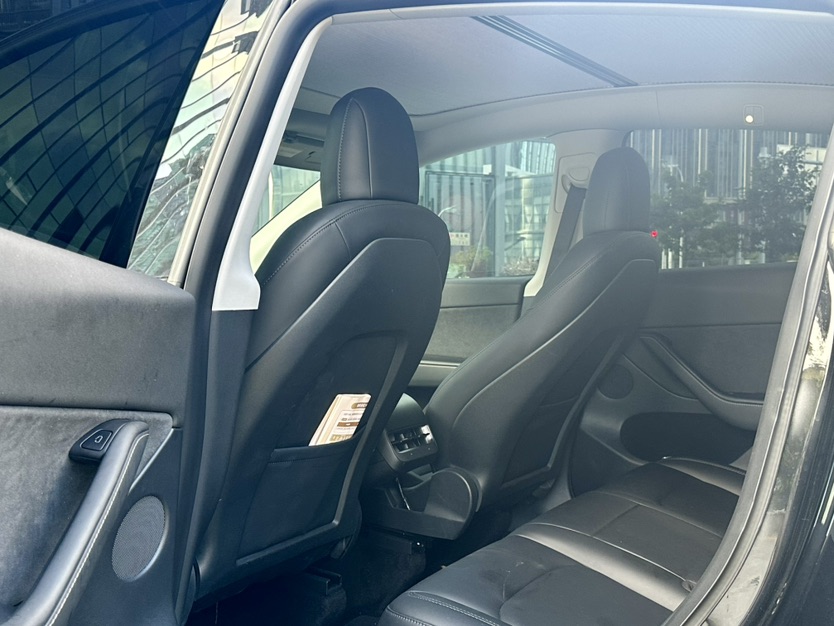 Tesla Model Y 2021 #6 Tesla Model Y 2021 car image #6