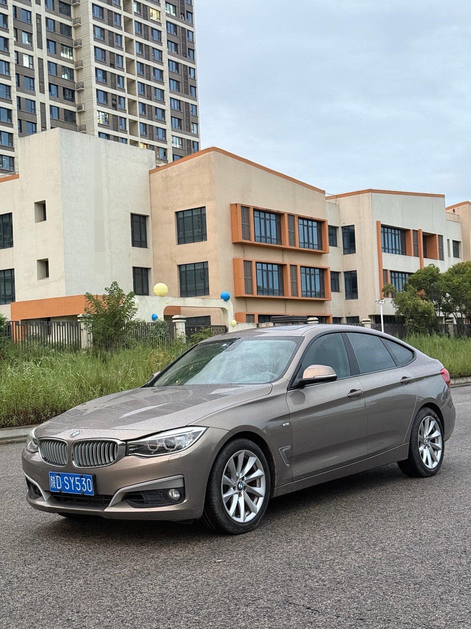 BMW 3 Series GT 2014 BMW 3 Series GT 2014 car image