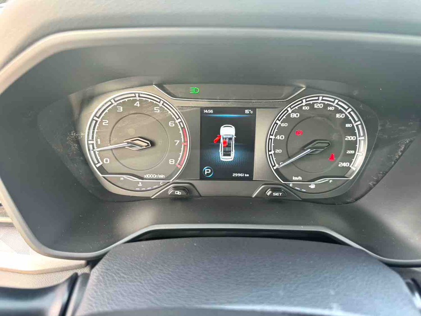 GEELY Vision X6 2023 صورة سيارة #19