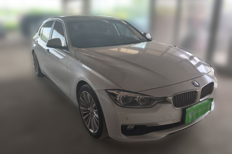 BMW 3 Series 2018 car image #4