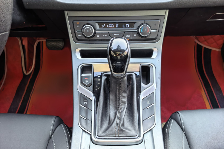 GEELY Emgrand 2021 car image #16