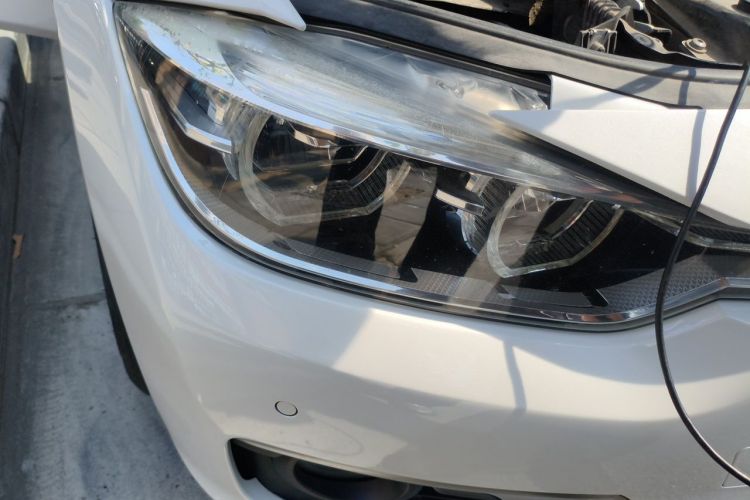 BMW 3 Series 2019 #8 BMW 3 Series 2019 car image #8