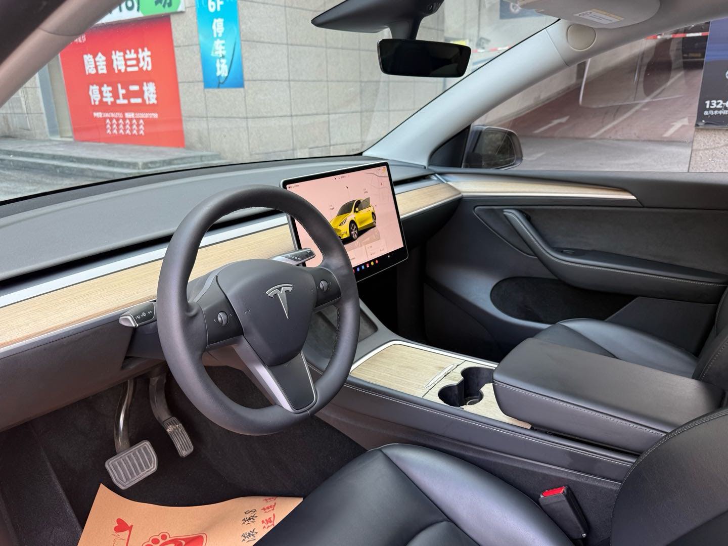 Tesla Model Y 2022 imagem de carro #7