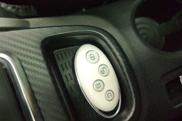 BYD Yuan New Energy 2019 #9 BYD Yuan New Energy 2019 imagen de coche #9