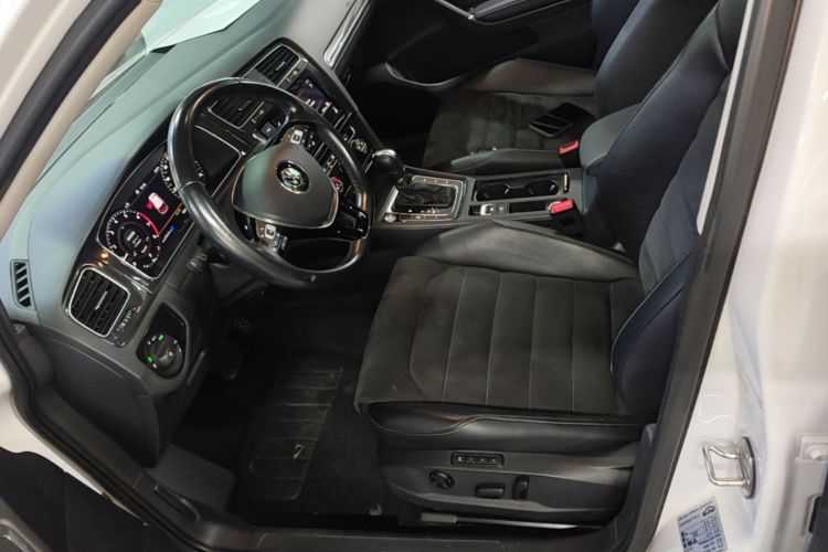 Volkswagen Golf 2019 #15 Volkswagen Golf 2019 car image #15