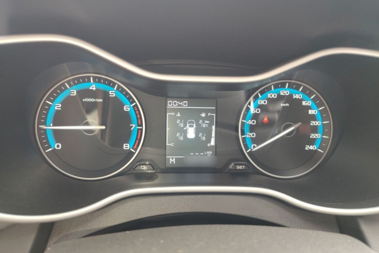GEELY Emgrand 2020 #16 GEELY Emgrand 2020 car image #16