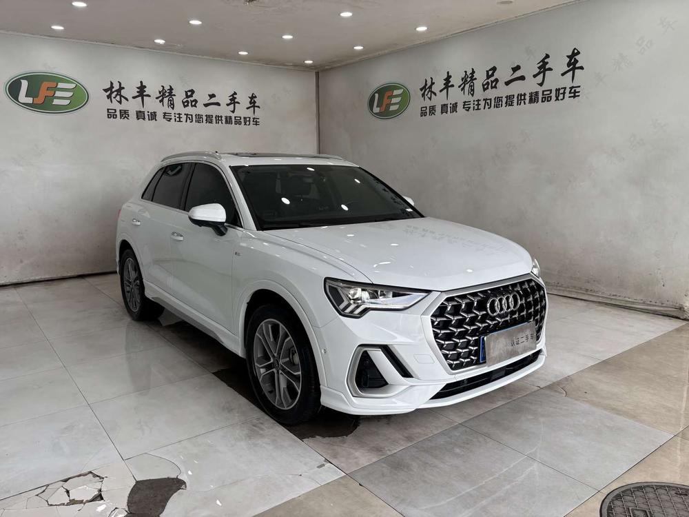 Audi Q3 2025 صورة سيارة #3