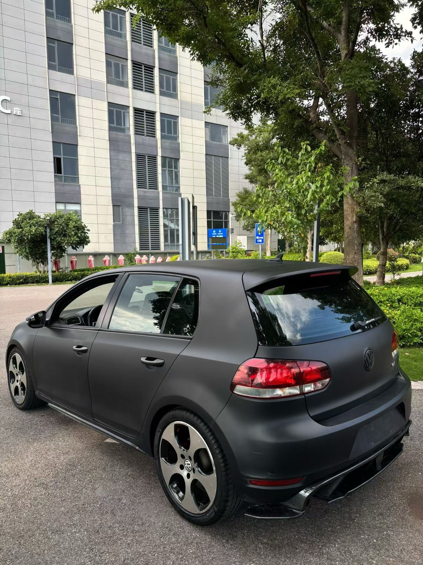 Volkswagen GolfGTI 2010 #6 Volkswagen GolfGTI 2010 car image #6