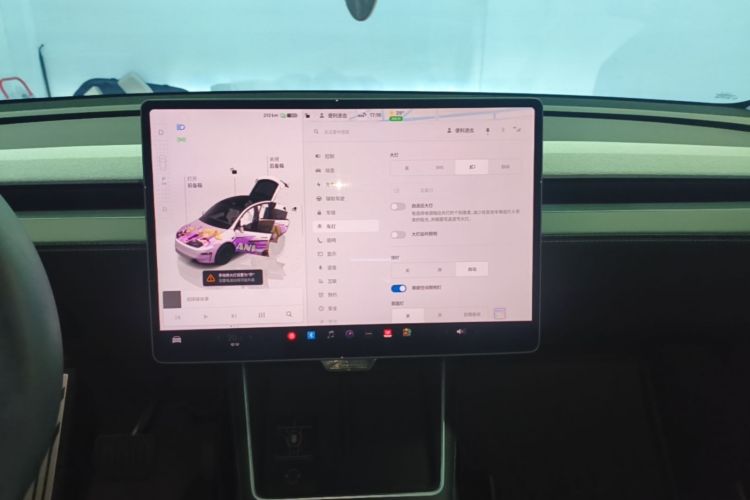 Tesla Model Y 2025 #17 Tesla Model Y 2025 car image #17