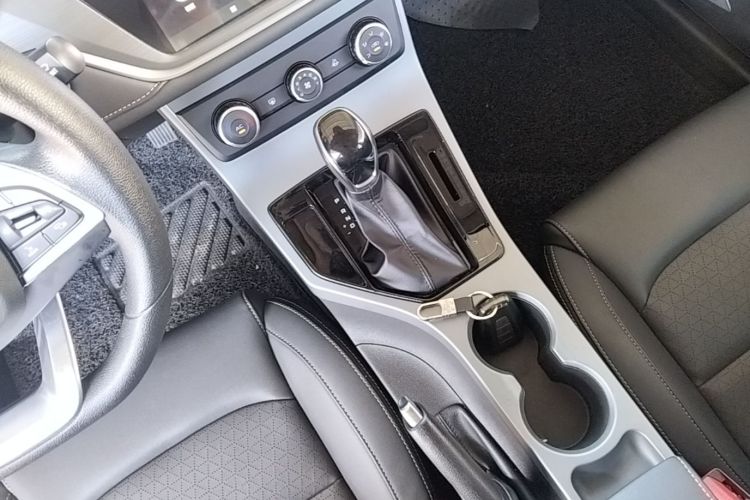 GEELY Emgrand 2022 #14 GEELY Emgrand 2022 immagine di auto #14