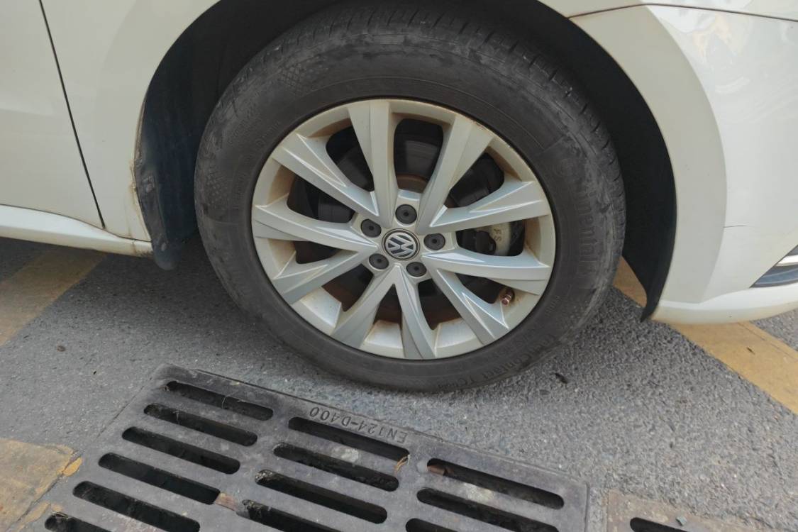 Volkswagen Lavida 2018 car image #9