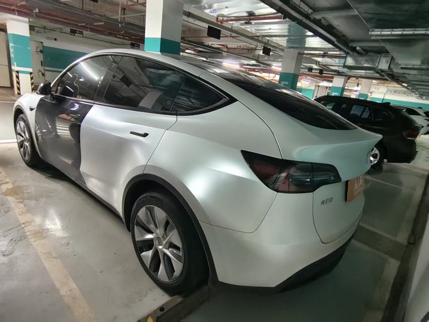 Tesla Model Y 2023 #8 Tesla Model Y 2023 immagine di auto #8
