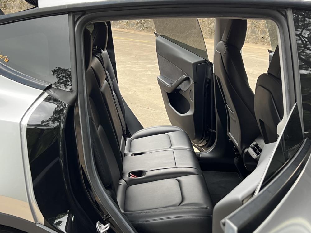 Tesla Model Y 2022 #26 Tesla Model Y 2022 car image #26