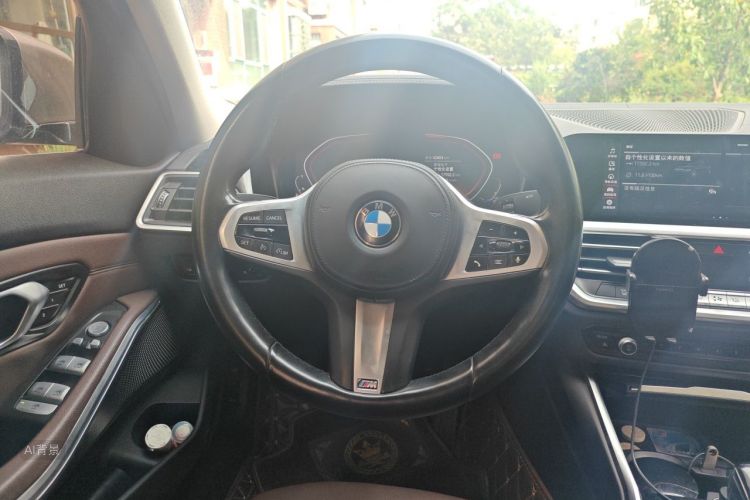 BMW 3 Series 2021 car image #12