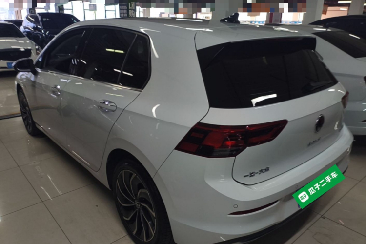 Volkswagen Golf 2022 car image #7