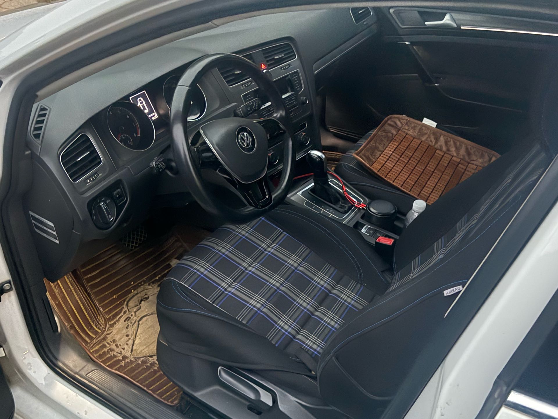 2014 imagem de carro #5