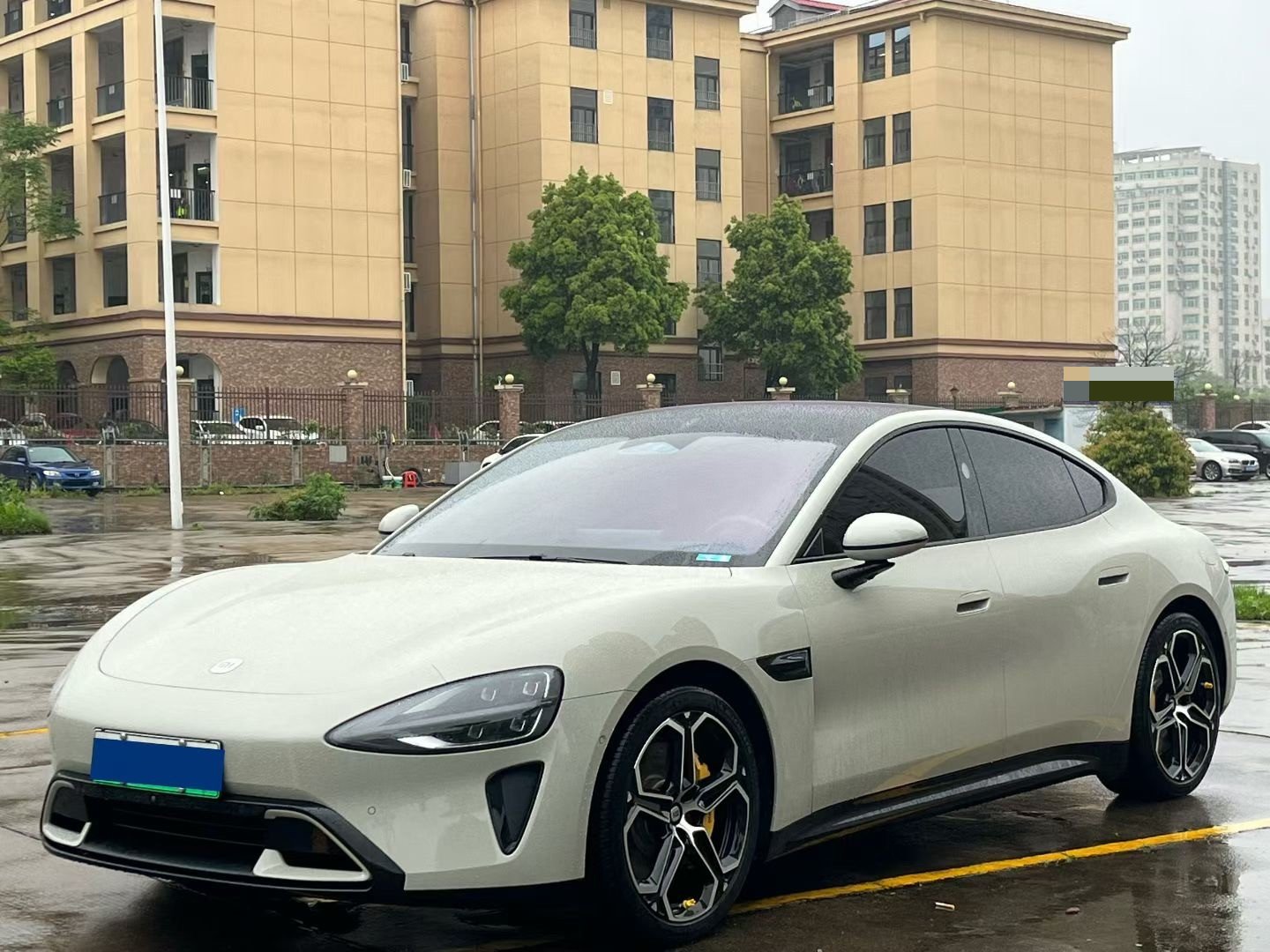 MI SU7 2025 car image 