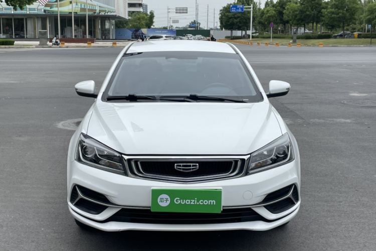 GEELY Emgrand 2019 #3 GEELY Emgrand 2019 car image #3