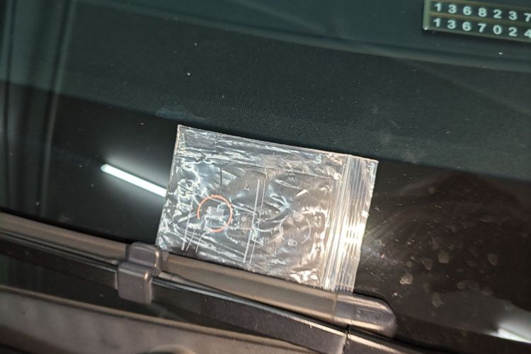 Tesla Model Y 2022 car image #9
