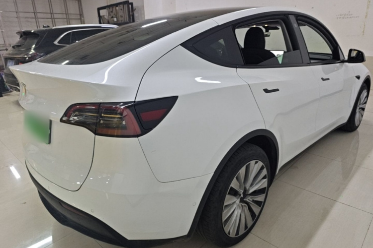 Tesla Model Y 2021 #7 Tesla Model Y 2021 car image #7