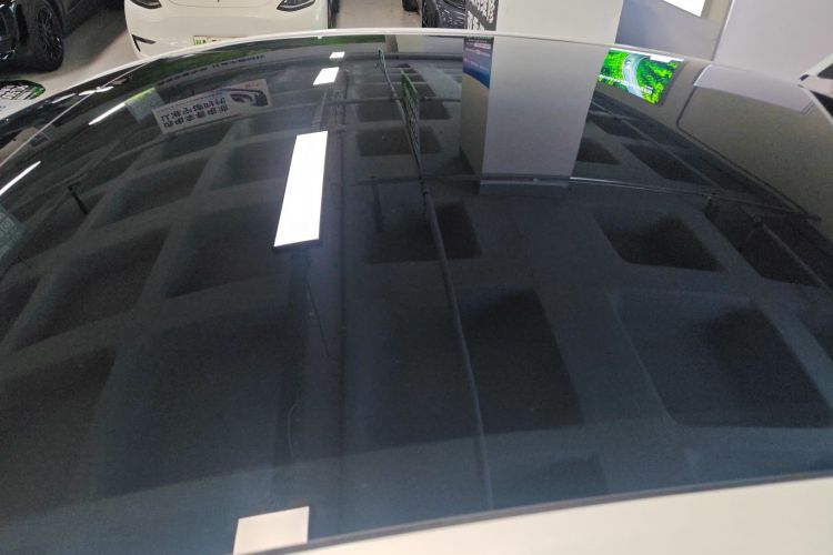 Tesla Model Y 2024 #25 Tesla Model Y 2024 car image #25