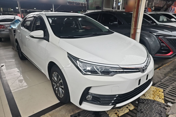 Toyota Corolla 2017 #4 Toyota Corolla 2017 car image #4