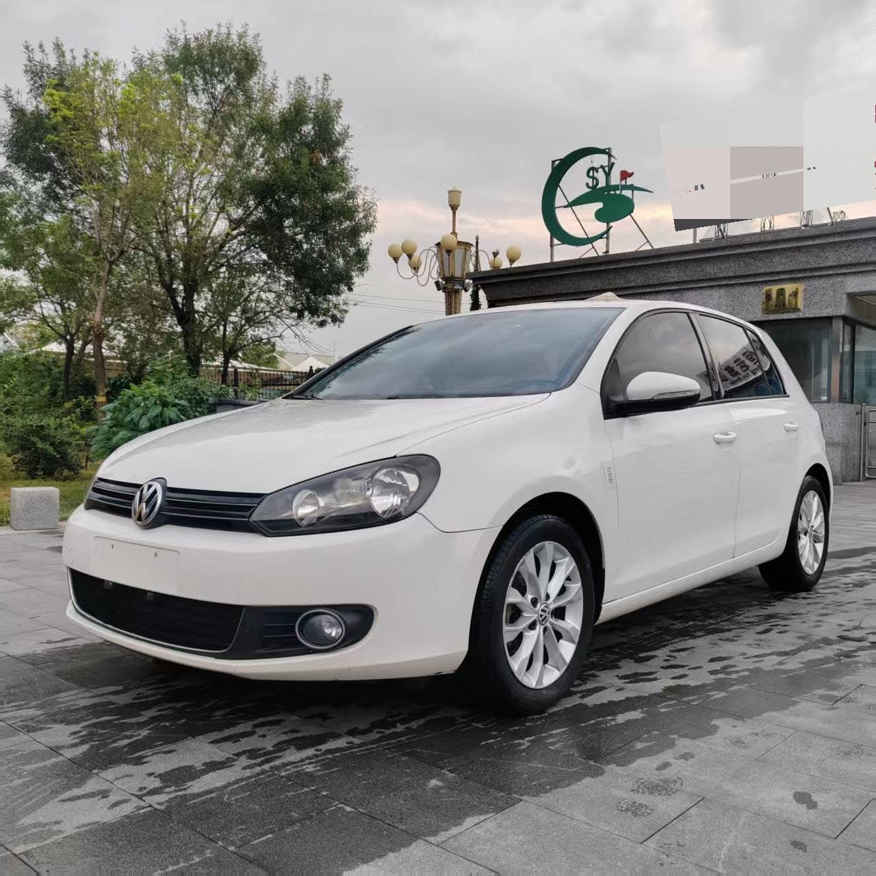 Volkswagen Golf 2012 Volkswagen Golf 2012 car image