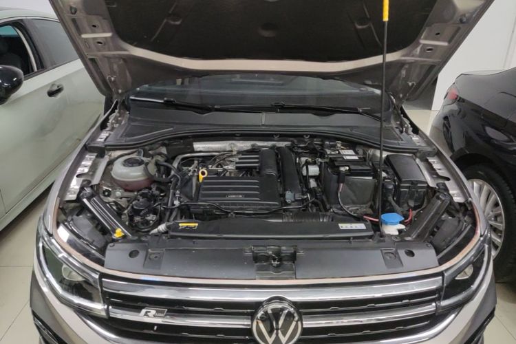 Volkswagen Bora 2023 car image #20