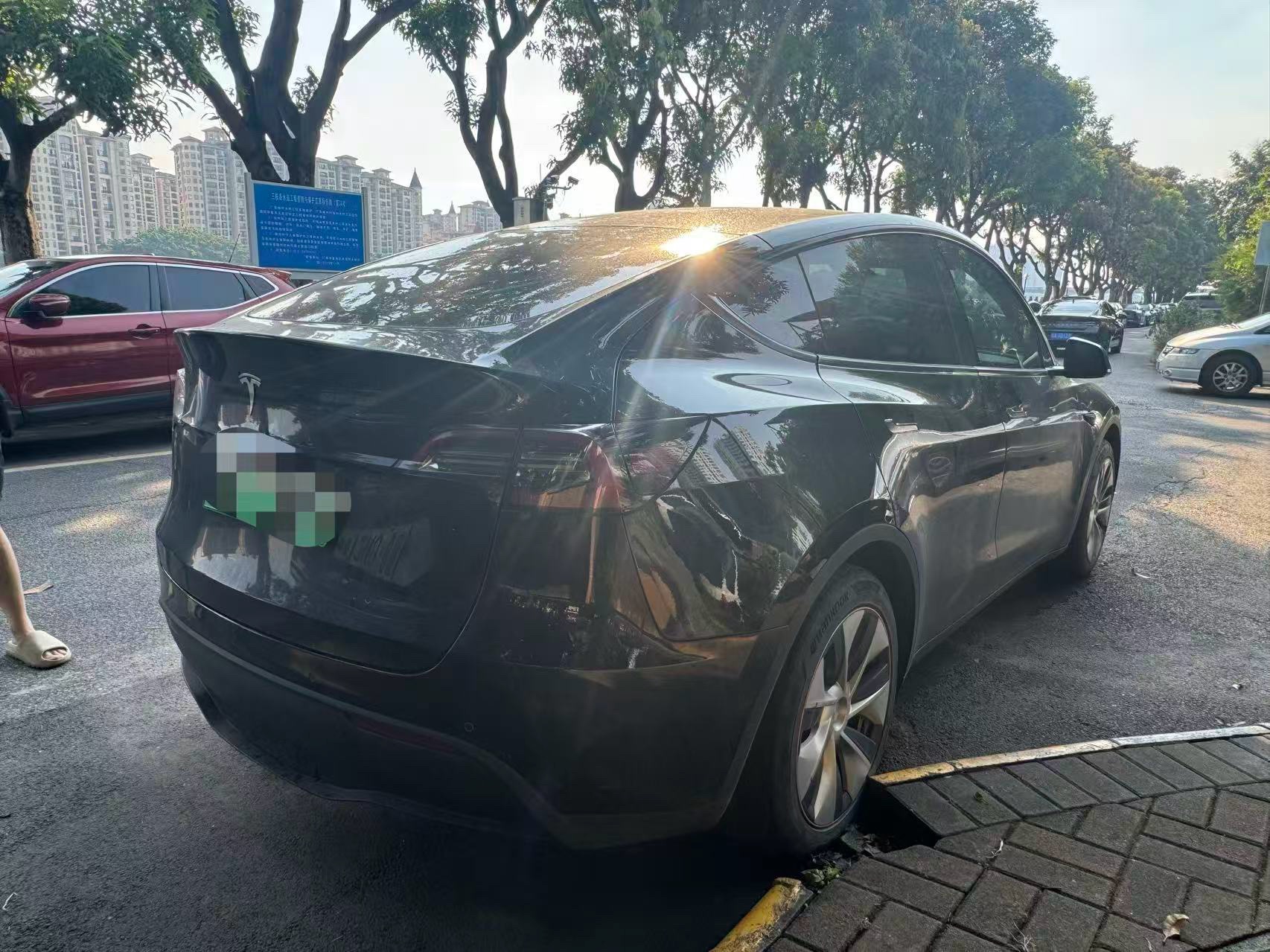 Tesla Model Y 2021 #2 Tesla Model Y 2021 صورة سيارة #2