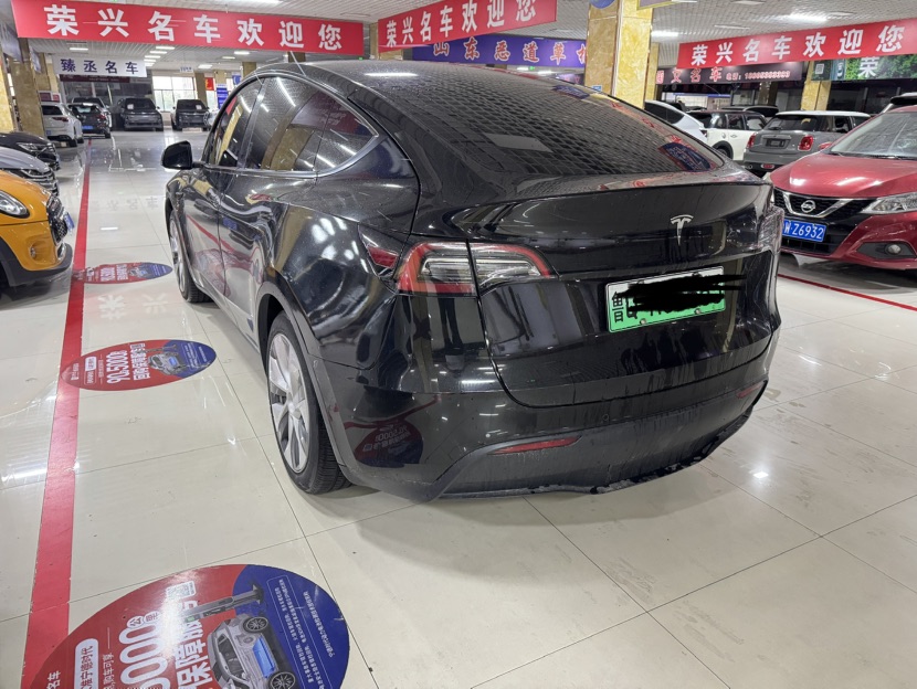 Tesla Model Y 2022 car image #5