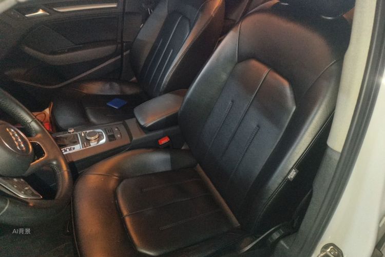 Audi A3 2019 immagine di auto #17