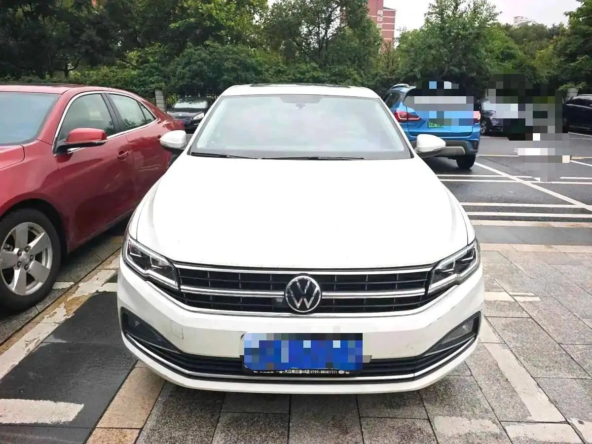 Volkswagen Bora 2022 car image #2