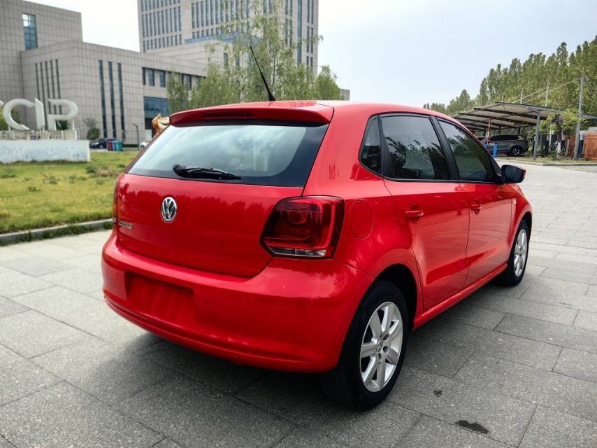 Volkswagen Polo 2013 immagine di auto #4