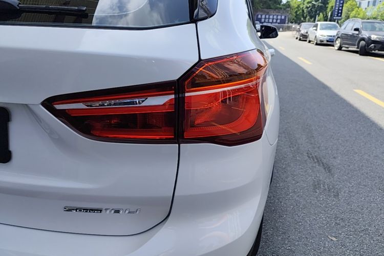 BMW X1 2018 #8 BMW X1 2018 car image #8