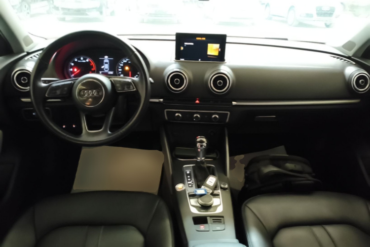Audi A3 2018 car image #10