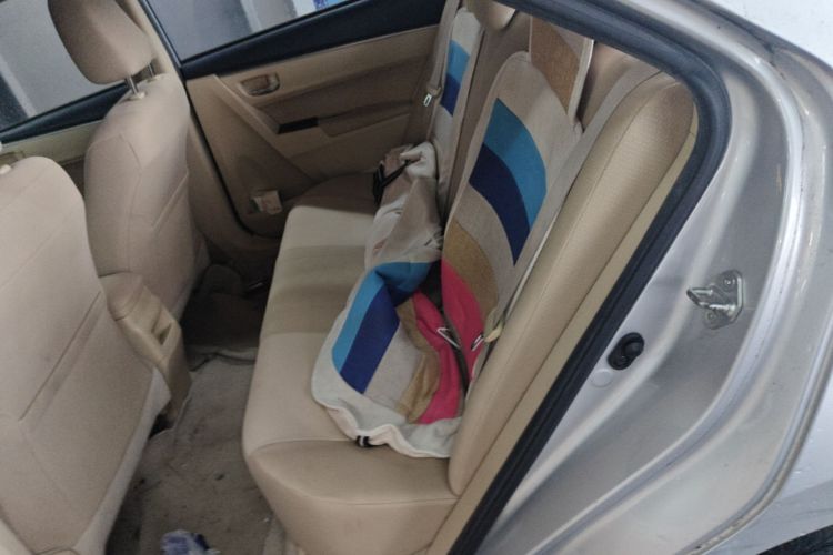 Toyota Corolla 2015 car image #13