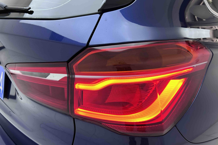 BMW X1 2018 #9 BMW X1 2018 car image #9