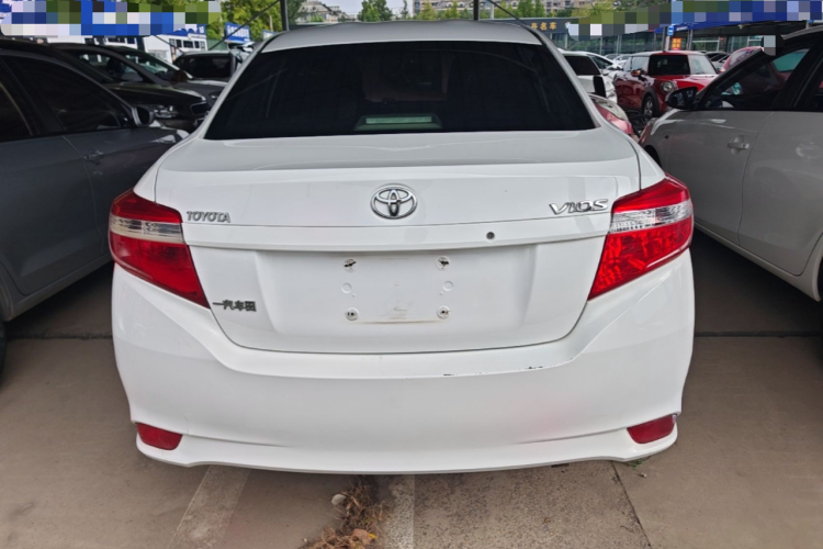 Toyota Vios 2015 car image #6